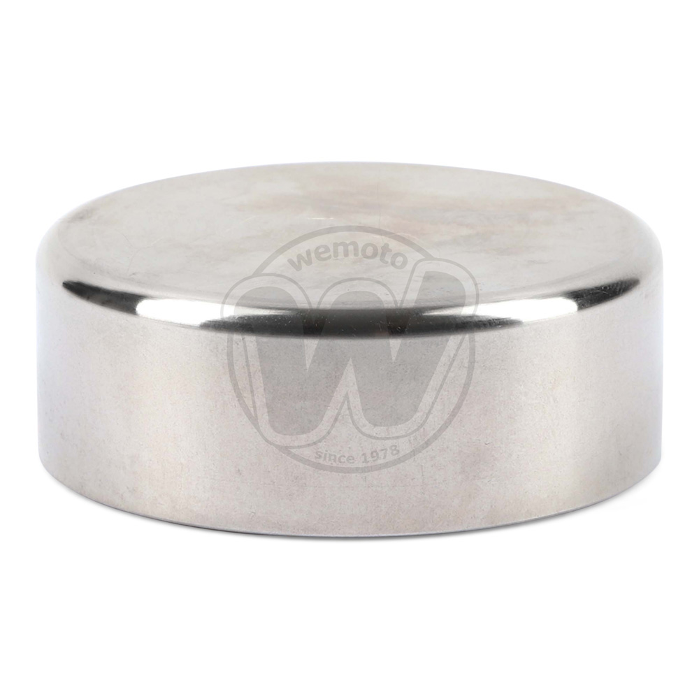 0WN7502_aa2202 three.jpg